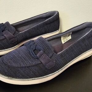 Grasshoppers Women's Navy Slip-On Flats